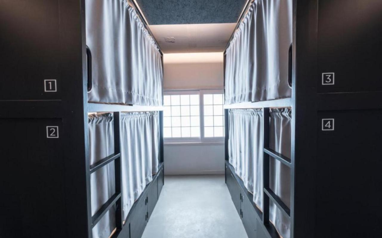Canvas Black Guesthouse Μπουσάν Εξωτερικό φωτογραφία