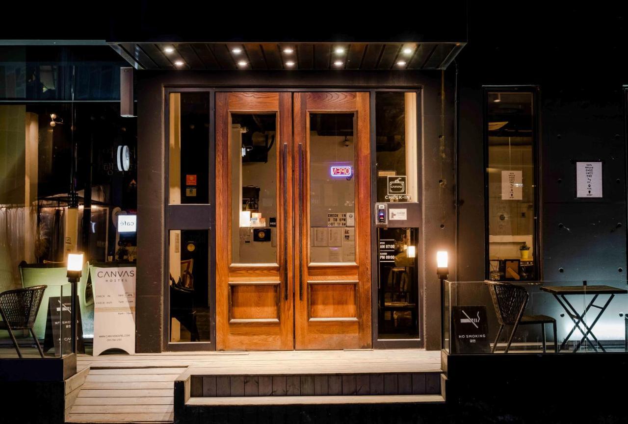 Canvas Black Guesthouse Μπουσάν Εξωτερικό φωτογραφία